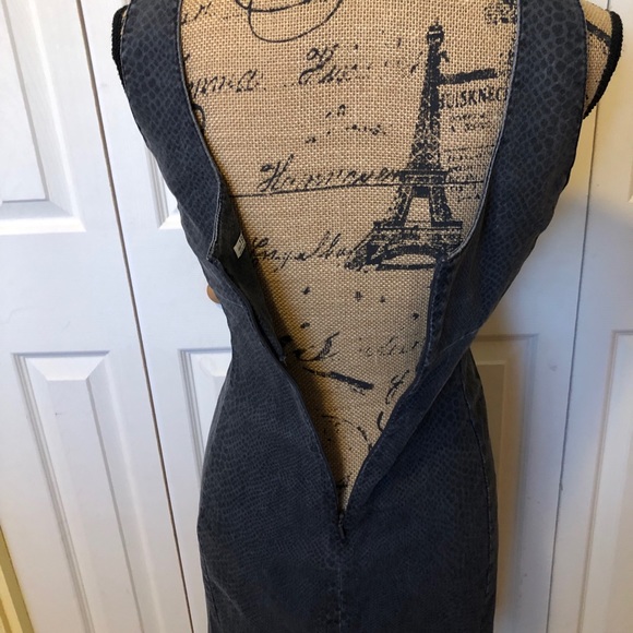 GAP 1969 gray sleeveless dress w/snakeskin print - Picture 8 of 9